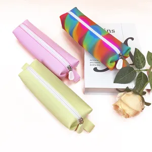 Trousse à crayons en silicone étanche colorée avec sac de rangement de papeterie à deux poignées pour les enfants