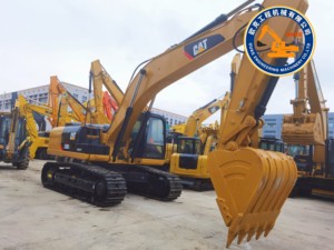 Excavadora de cadenas Caterpillar 330D2 usada, 20 toneladas, alta eficiencia, modelo 2016, marca japonesa, bomba hidráulica de baja capacidad, 103HP - Product Image 4