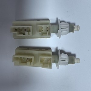 Interruptor de Luz de Freno para Buick Regal 12450005 12450006 3537074 3566280 620160, Interruptores de Repuesto para Automóviles - Product Image 1