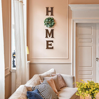 Décoration murale rustique style ferme avec lettres suspendues en bois et eucalyptus artificiel pour la maison