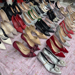 Escarpins à Talon Fin d'<span class=keywords><strong>Occasion</strong></span> de Haute Qualité pour Femme – Mode <span class=keywords><strong>Mariage</strong></span>, Chaussures à Talons Hauts Styles Mixtes - Product Image 1