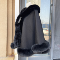 Neu Eingetroffener Maßgefertigter Echtfuchs-Pelz Kaschmir-Poncho Damen Pelzschals