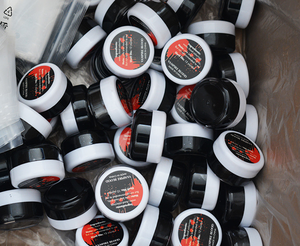 Vente flash Amazon : Peinture faciale professionnelle pour déguisements d'<span class=keywords><strong>Halloween</strong></span>, effet spécial, gel de sang coagulé, maquillage de scène - Product Image 3