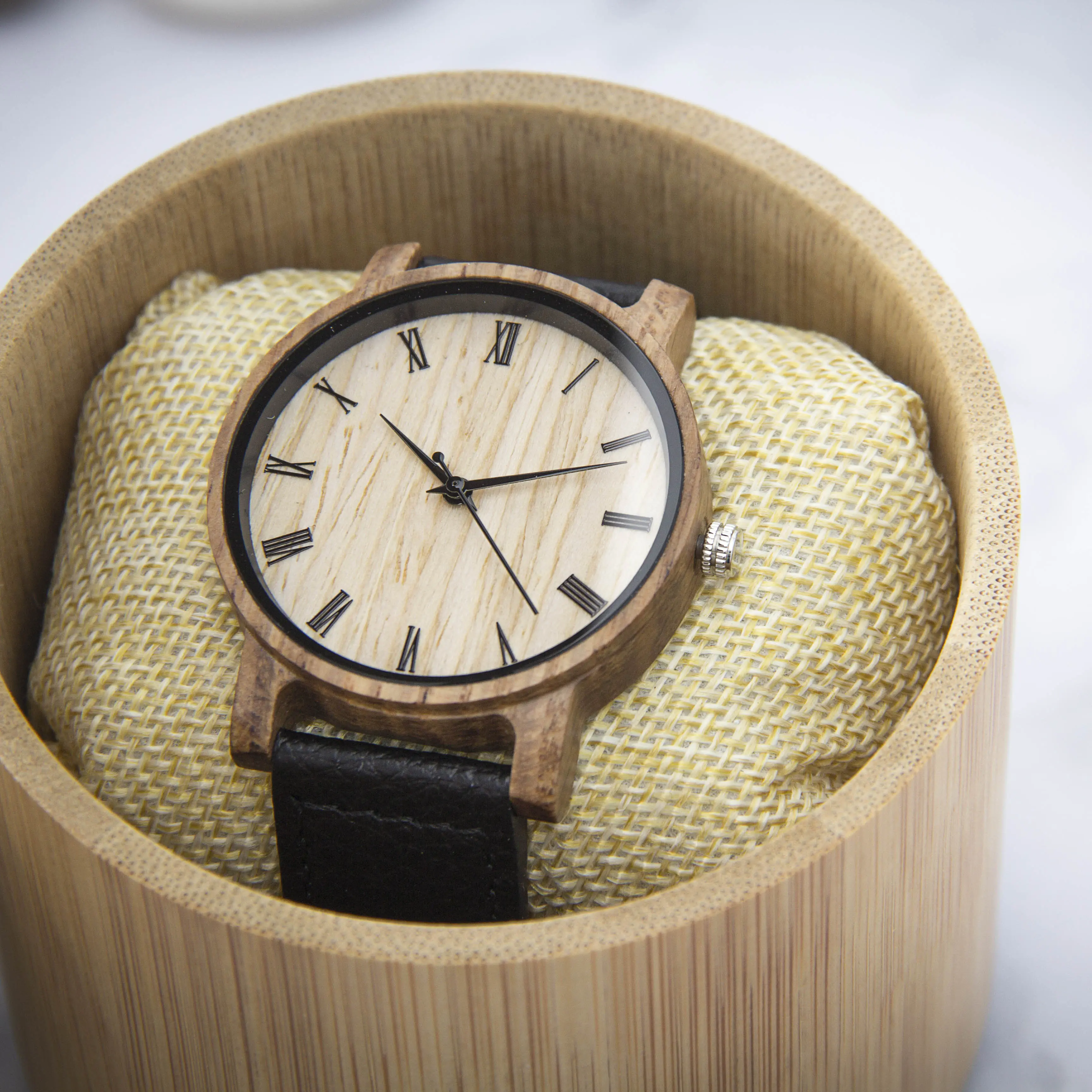 Новые высококачественные деревянные часы, кожаные часы для мужчин, дубовое дерево