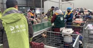 中国二手衣服在balefashion二手毛衣女孩长毛衣二手出口衣服 - Product Image 5