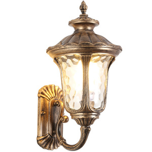 Lampe murale extérieure traditionnelle LED en alliage d'aluminium, étanche, 3500K blanc chaud, angle de faisceau de 20 degrés, utilisation en jardin, garantie 10 ans - Product Image 2
