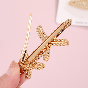 Elegante Juego de Pinzas para el Cabello con Perlas y Diamantes de Imitación, Pinza para Flequillo Lateral con Lazo de Corazón, Aleación de Zinc, para Uso Diario - Product Image 3