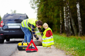 2023 Offre Spéciale <span class=keywords><strong>Camping</strong></span> Homeuse Voiture D'urgence Voyage Hommes Outil En Plein Air Réparation Trousse De Premiers Soins Pour Voiture Auto - Product Image 5