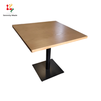 Table et tabourets de restaurant en bois modernes, design carré, usage commercial, pour café, villa, salon