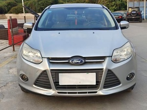 Ford Focus 1.6L 6DCT berline d'occasion 2012 – Voiture compacte américaine fiable, véhicule d'occasion économe en carburant pour l'exportation - Product Image 2