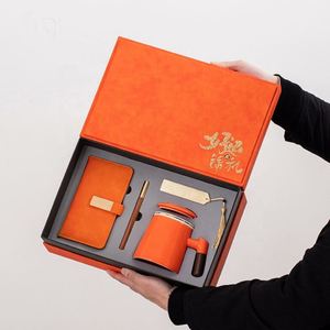 Coffret Cadeau d'Entreprise Promotionnel Haut de Gamme avec Mug en Céramique, Marque-page et Stylo – Articles Souvenirs de Bienvenue pour Employés – Toucher Doux - Product Image 3