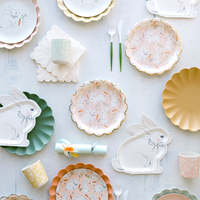 Fournitures de fête de Pâques en gros : Assiettes à salade jetables en forme de lapin, assiettes en papier, gobelets, serviettes, ensemble de vaisselle jetable