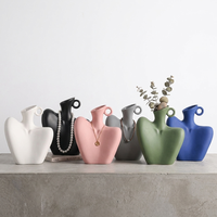 Vase en céramique mate minimaliste nordique, design artistique corps humain, ornement de table écologique, décoration intérieure pour salon