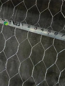 Kesme işleme hizmeti ile özelleştirilebilir <span class=keywords><strong>PVC</strong></span> altıgen kanatlı ev zinciri bağlantı örgü kafes - Product Image 6