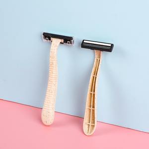 Kit <span class=keywords><strong>de</strong></span> maquinilla <span class=keywords><strong>de</strong></span> afeitar desechable portátil <span class=keywords><strong>de</strong></span> dos hojas Hojas <span class=keywords><strong>de</strong></span> <span class=keywords><strong>acero</strong></span> <span class=keywords><strong>inoxidable</strong></span> ecológicas para hoteles Resorts Servicios <span class=keywords><strong>de</strong></span> aerolíneas - Product Image 2