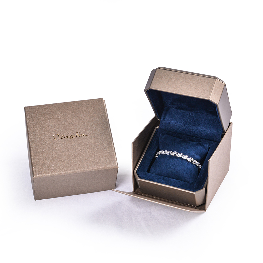 gold bracelet box