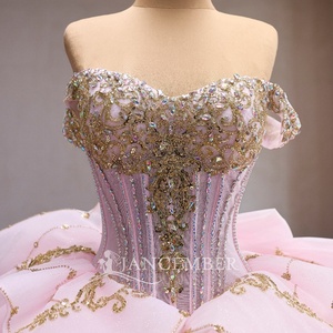 Rsm261096 Impresionante Vestido de Quinceañera con Hombros Descubiertos, Corsé Transparente, Apliques de Encaje Dorado, Tul Rosa Brillante, Estilo Princesa, Jancember - Product Image 5