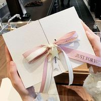 Boîte en papier personnalisée, coffret cadeau de parfum de luxe, ours en rose, souvenir pour femmes, emballage de mariage