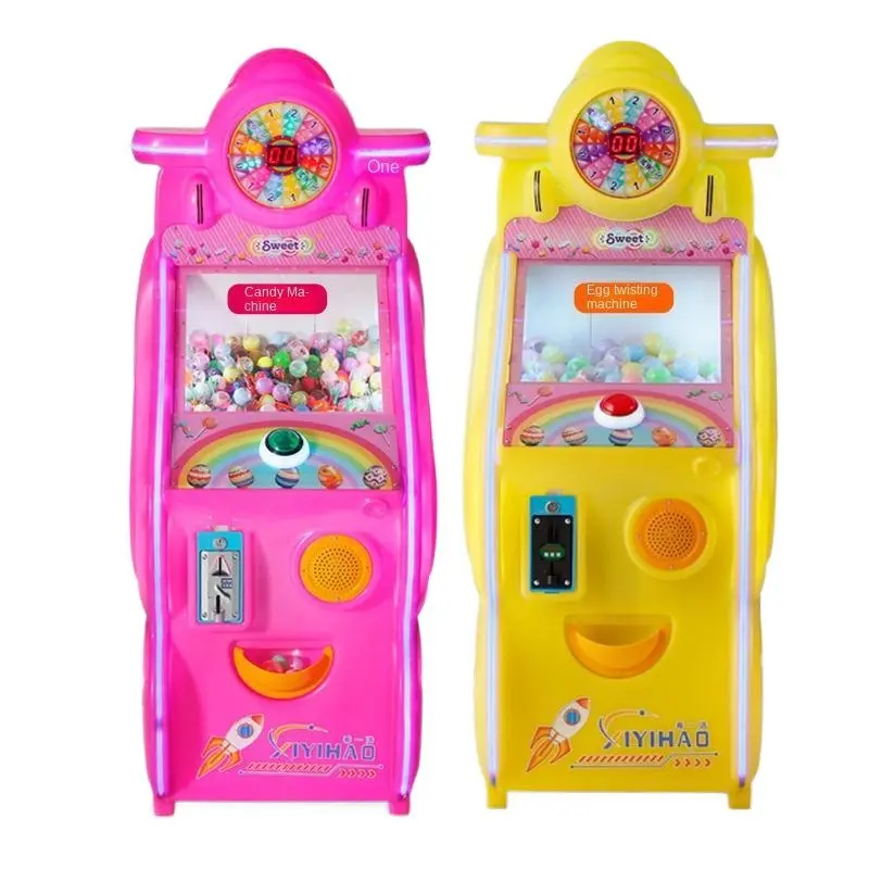 놀이 공원에서 새로운 어린이 동전 작동 사탕 선물 판매기 트롤리 핀볼 Gasapon 게임 기계 2024