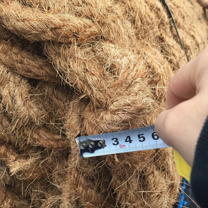 Rouleaux de tapis en fibre de coco 0,6x10m, écologiques, durables, tapis en palmier pour le camping, le pavage de sentiers, provenant d'une usine du Vietnam - Product Image 1