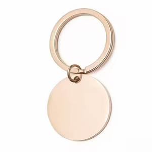 Großhandel Hochglanzpolierte Personalisierte Einzelne Runde Edelstahl-Anhänger mit Goldüberzug und Lasergravur für Schlüsselanhänger - Product Image 3