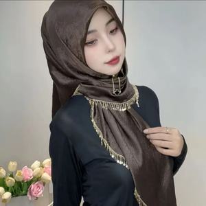 Nuevo Hiyab Cuadrado con Cadena y Pedrería Hecho a Mano para Mujeres Musulmanas, <span class=keywords><strong>Pañuelo</strong></span> de Cristal Estilo Arabia Saudita y Dubái, <span class=keywords><strong>Pañuelo</strong></span> Islámico para la <span class=keywords><strong>Cabeza</strong></span> - Product Image 3