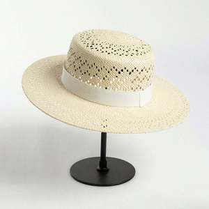 Nouveau Chapeau Canotier Décontracté en Paille Tressée Tendance Printemps-Été Creux pour la Plage - Product Image 1