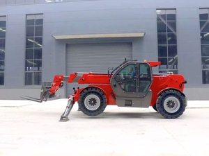 Carrelli Elevatori Telescopici Possono Essere Dotati di Accessori Come Forche, Piattaforme di Lavoro e Forche per Balle di Fieno - Product Image 4