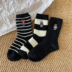 Chaussettes pour bébé en tricot à rayures de dessin animé élégantes pour enfants, nouveau style printemps 2025 pour garçon - Product Image 2