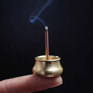Brûleur d'encens Becora minimaliste en laiton durable et longue durée, pour bâtonnets et cônes, aromathérapie, décoration, forme de bol - Product Image 4
