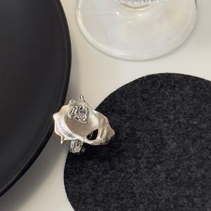 Anillo mixto y combinado de industria pesada con personalidad exagerada chapada en oro de Metal Retro en forma de fuegos artificiales - Product Image 4