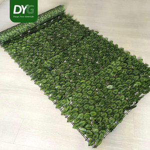 Clôture artificielle en haie, écran d'intimité, feuilles vertes réalistes, résistant aux UV, matériau PE, taille personnalisée, pour la décoration de jardin - Product Image 1