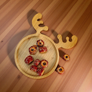 Plateau de service durable en bambou motif renne de Noël, idéal pour la cuisine, les sushis, les bonbons et les réceptions de fin d'année - Product Image 6