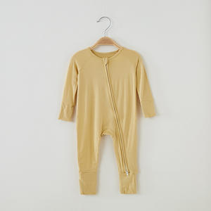 Ventes en gros de barboteuses en tricot surdimensionnées personnalisées pour nouveau-nés, garçons <span class=keywords><strong>et</strong></span> filles, vêtements pour bébés, barboteuses en bambou biologique pour bébés - Product Image 2