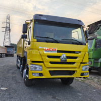 Camions à benne basculante d'occasion Sinotruck Howo 6x4 8x4 10 roues 40 mètres cubes en stock