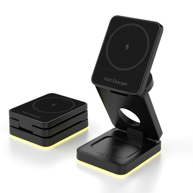 Portable Foldable 4 in 1 Wireless Magnetic Charger 15W Wireless Charger Fast Charging for Phone LED Night Light Charger Stand