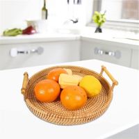 Petits plateaux décoratifs en bambou, plateau rond fait à la main en rotin, paniers flottants ovales pour piscine, plateau de service en rotin pour l'extérieur, plateau à thé en rotin, vente chaude