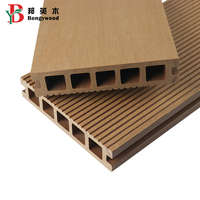 Plancher de piscine de terrasse en bois composite en plastique de qualité supérieure