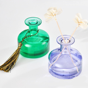 Nuevo Difusor de Aromas de Vidrio Cuadrado de Lujo de 310 ml con Serigrafía y Extremo de Fácil Apertura para Fragancia del Hogar - Product Image 5