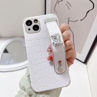 Coque de téléphone style anime pour iPhone 11 12 13 14 15 16 17 Pro Max avec bracelet en cuir et protection arrière