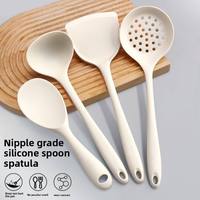 Nouvel ensemble d'ustensiles de cuisine modernes en silicone, louche en silicone, spatule en silicone, spatule angulaire en silicone et ensemble de spatules rondes en silicone