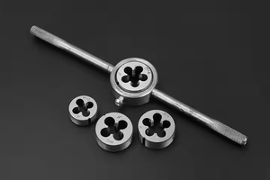 OEM Tebak Tige filetante manuelle et tige filetante mécanique en acier rapide M2-M10, 3 trous de dégagement, filière ronde HSS pour la filetage - Product Image 2