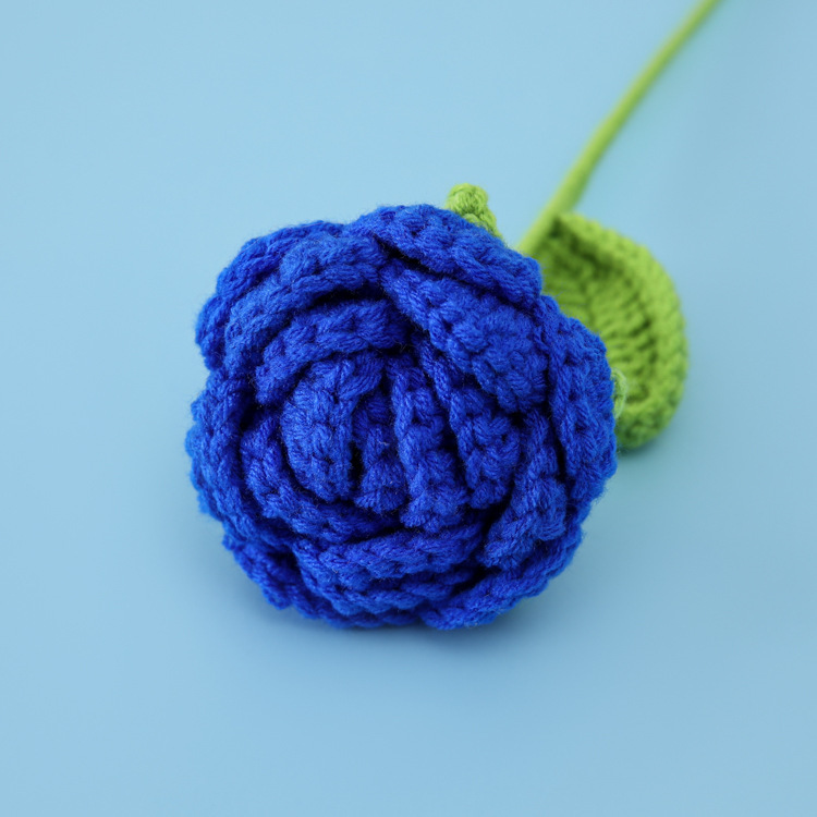 Produit fini rose bleu roi