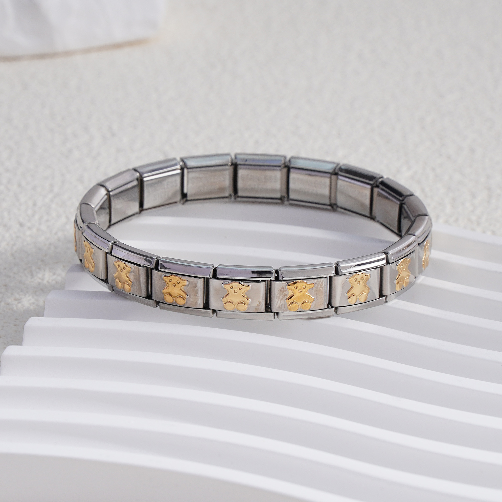 Bear-shaped watch strap (gold center) BD-258