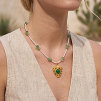 Collier vintage de style baroque en acier inoxydable plaqué or 18 carats avec perles et pendentif cœur en éclats d'aventurine verte, bijoux pour femmes