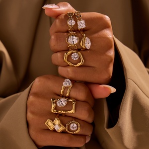 Fabrieksgroothandel mode vergulde waterdichte, verkleurvrije statement ringen sieraden zirkoon roestvrijstalen <span class=keywords><strong>ring</strong></span> voor dames en heren - Product Image 1