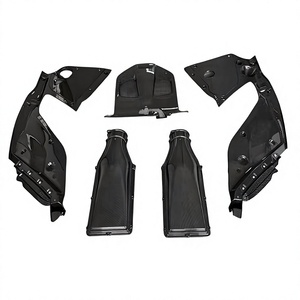 Accessoires intérieurs en fibre de carbone sèche pour Ferrari 812 ; Cache-moteur ; Décoration du capot moteur - Product Image 2
