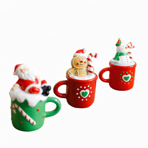 Figurine de Noël créative en forme de tasse, décoration de table artisanale pour les fêtes, ornement Père Noël, bonhomme de neige, homme en pain d'épices - Product Image 1