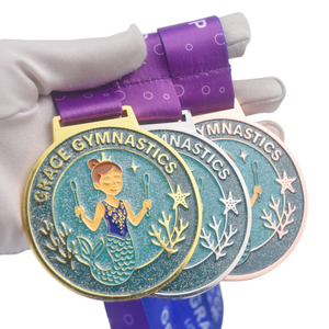 Médaille de gymnastique GRACE en bronze, or et argent personnalisée avec sirène, étoile de mer, motifs d'algues et paillettes pour les Émirats arabes unis - Product Image 1