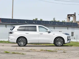 Geely Galaxy M9 2025 PHEV SUV 100-230km SUV de 6 Plazas con Gran Espacio - Product Image 3